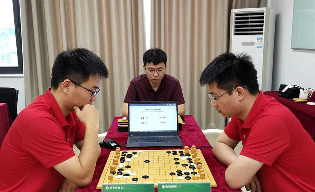 प्राग की सत्ताईस छोटी बाज़ियाँ: ChessBase Magazine #225 में वो कहानी जो चाल चालीस तक पहुँची ही नहीं
